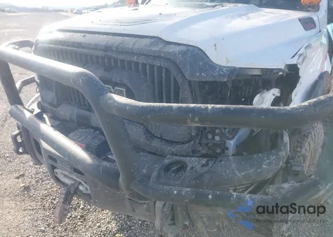 2022 Ram 2500 Power Wagon 4X4 6'4 Box z USA, uszkodzony, nr VIN 3C6TR5EJ5NG125359